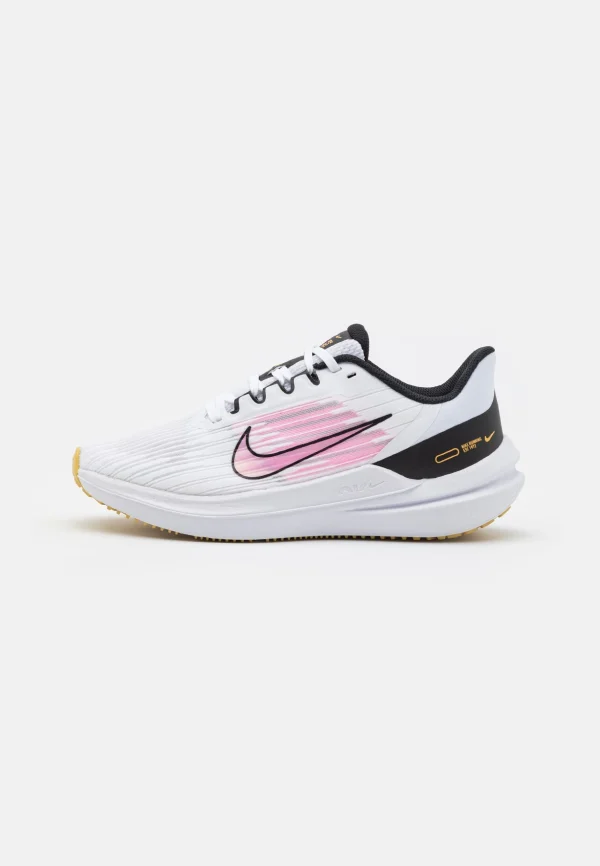 Nike Performance Wmns Air Winflo 9 – Chaussures De Running Neutres – White/Pink Spell/Black/Wheat Gold 1