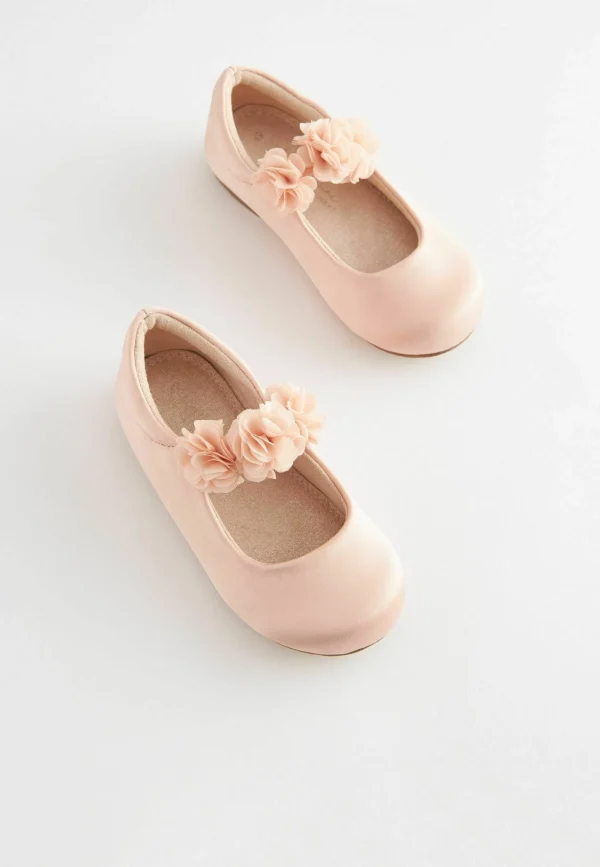 Next Bridesmaid Collection Corsage – Chaussures Premiers Pas – Pink Stain Resistant Satin 9