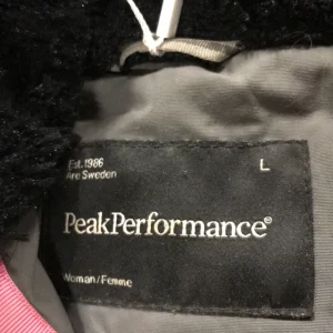 Peak Performance Ski Jacket Black WMN-INT-L Women 10