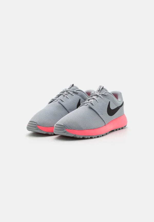 Roshe Next Nature – Chaussures De Golf – Light Smoke Grey/Black/Hot Punch 3