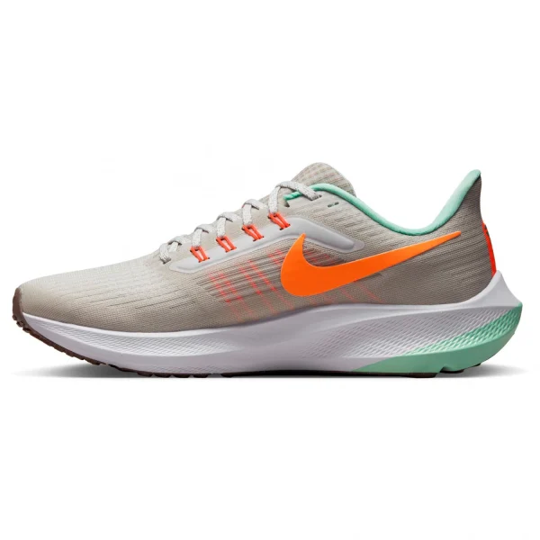 Nike – Women’s Air Zoom Pegasus 39 Premium – Chaussures De Running 3